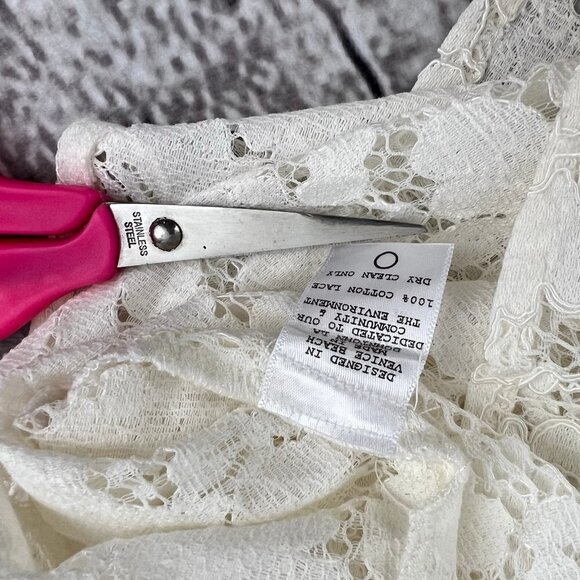 Flynn Skye Lace Crop Top Size M NWT - Picture 5 of 9